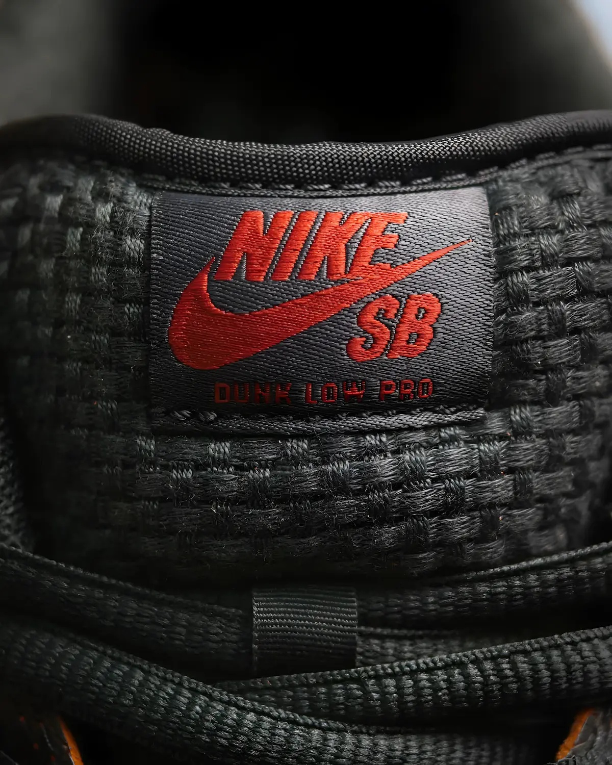 La Nike SB Dunk Low « Krampus » sera disponible le 2 décembre sur SNKRS
