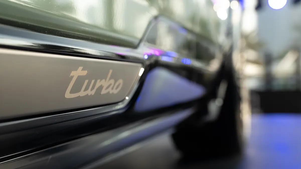 Porsche Cayenne Electric 6 1 156 chevaux électriques : le Porsche Cayenne Electric qui rivalise avec les supercars thermiques