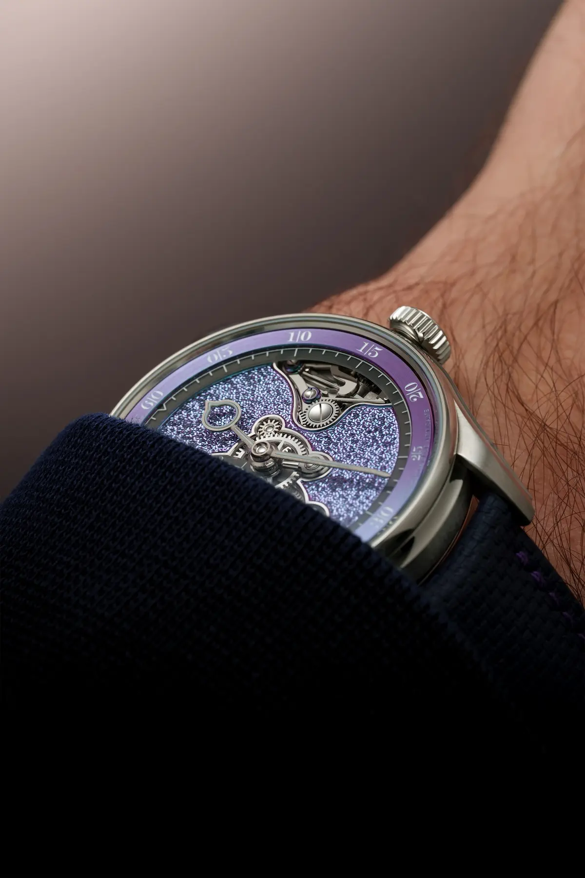 Simon Brette sublime l’acier avec un Chronomètre Artisans Édition Acier aux couleurs boréales