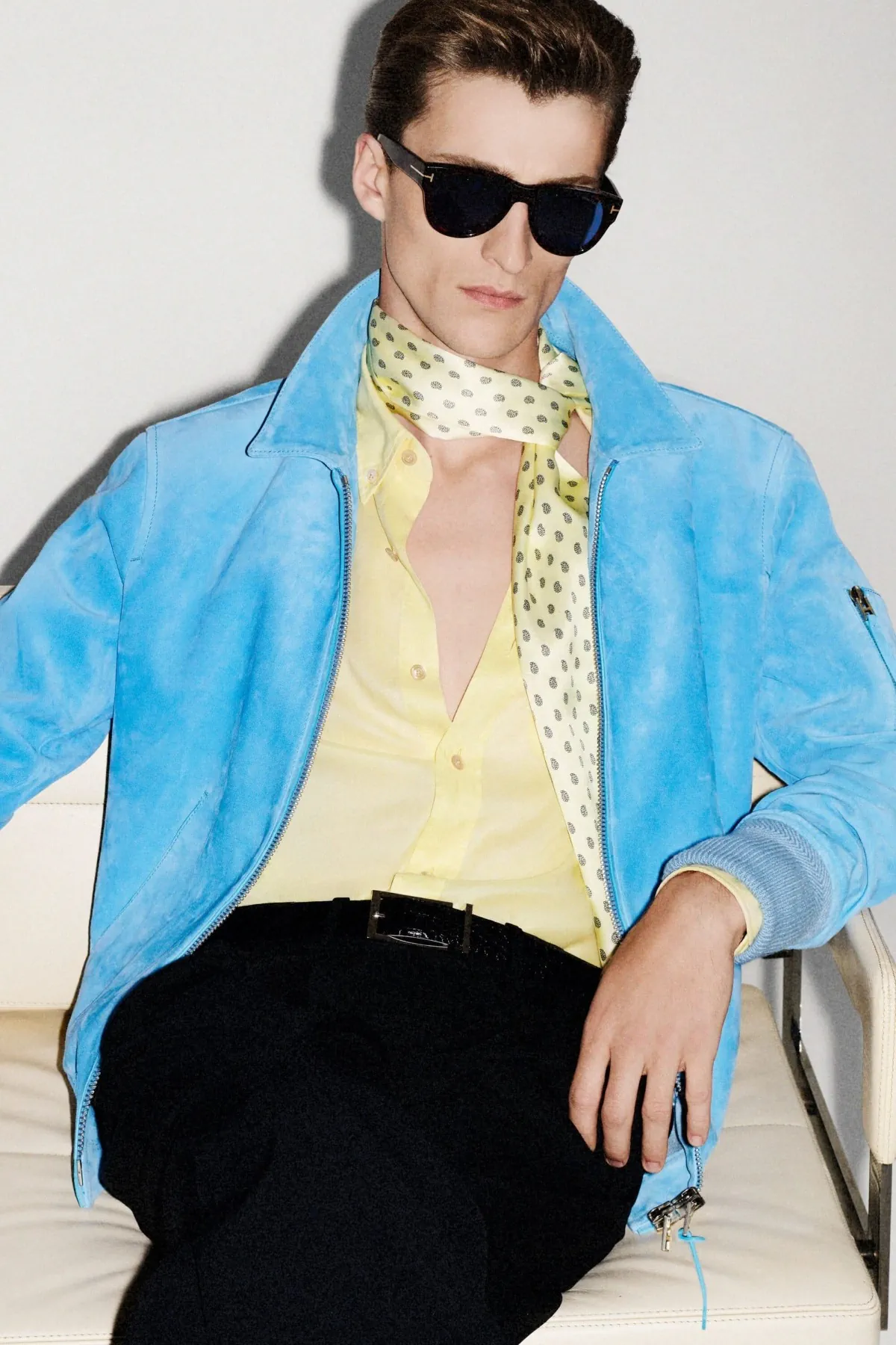 Haider Ackermann réinvente le désir masculin chez Tom Ford avec la collection Croisière 2026