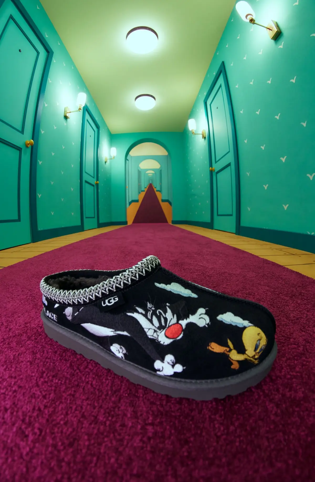 UGG x Palace 6 UGG x Palace : la collab automne-hiver qui réinvente Titi et Sylvestre en icônes streetwear