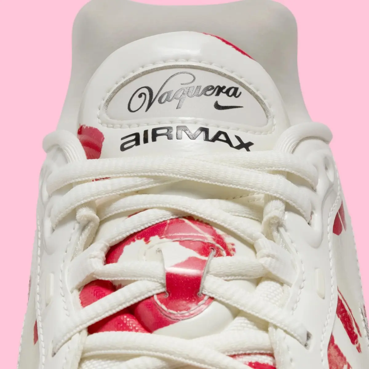 Vaquera x Nike Air Max DN8 8 Quand Vaquera revisite la Nike Air Max DN8 avec une pluie de baisers rouges