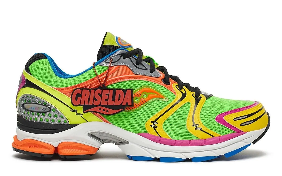 Westside Gunn réinvente la Saucony ProGrid Triumph 4 avec une édition « Super Flygod » ultra-néon