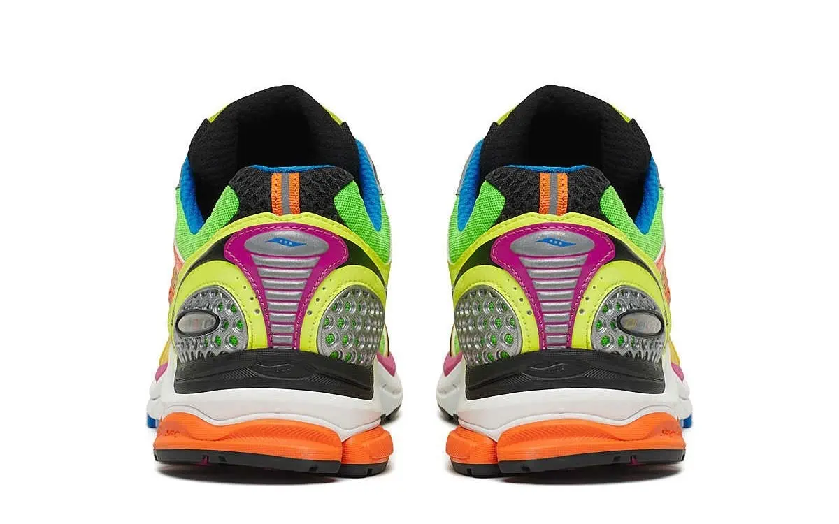 Westside Gunn réinvente la Saucony ProGrid Triumph 4 avec une édition « Super Flygod » ultra-néon