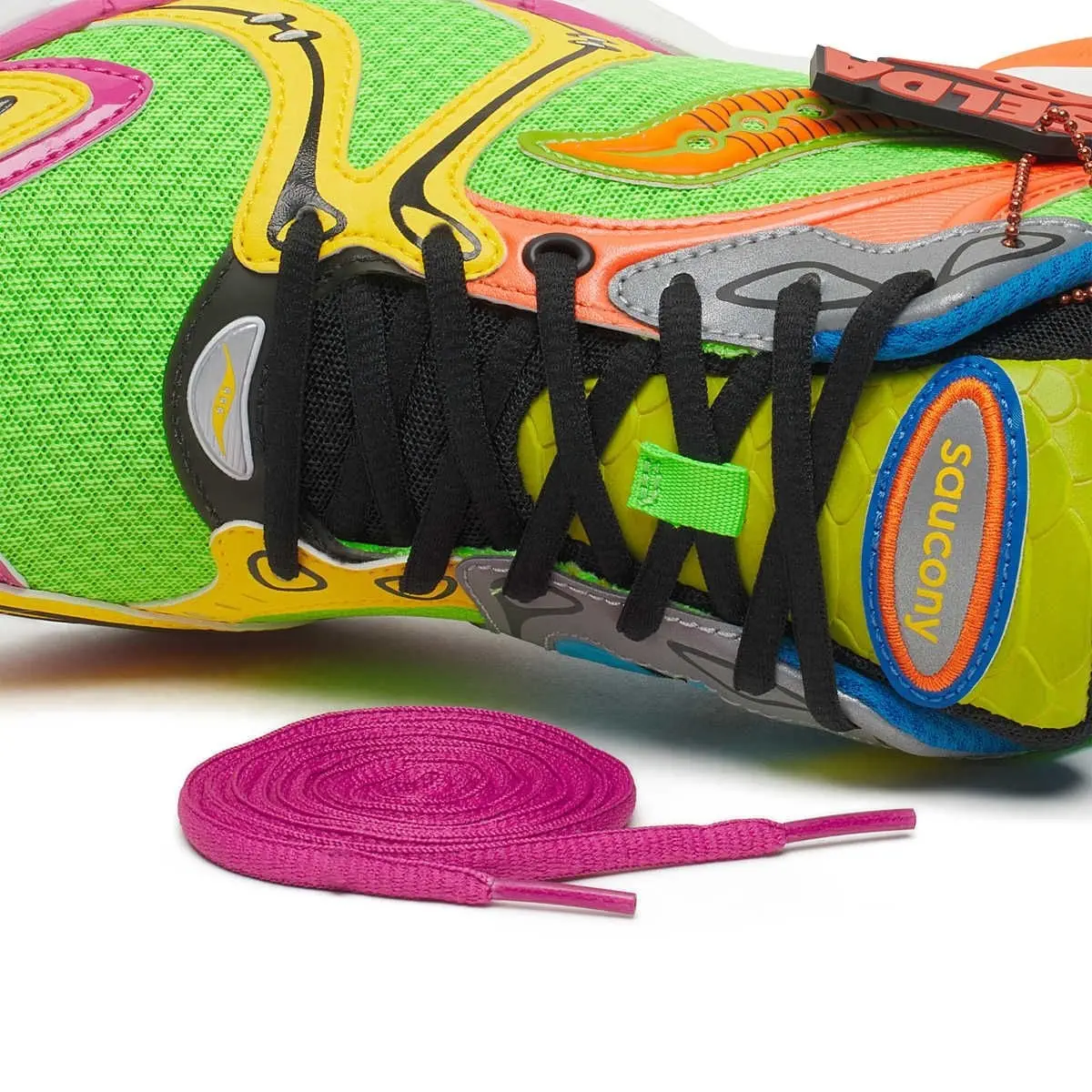 Westside Gunn réinvente la Saucony ProGrid Triumph 4 avec une édition « Super Flygod » ultra-néon