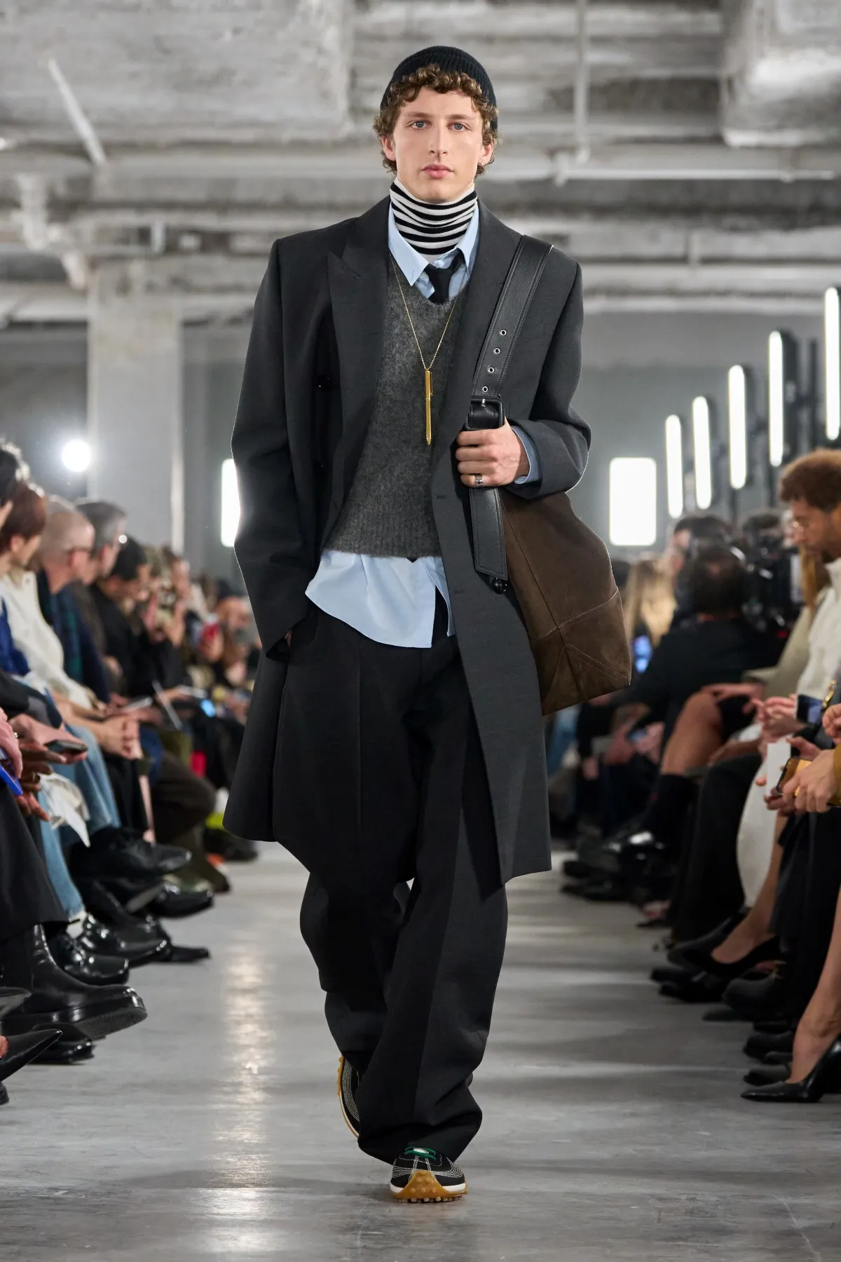 AMI Paris célèbre 15 ans de liberté parisienne avec sa collection homme automne 2026