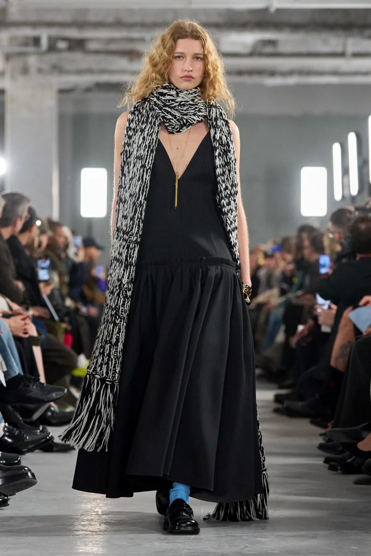 AMI Paris célèbre 15 ans de liberté parisienne avec sa collection homme automne 2026