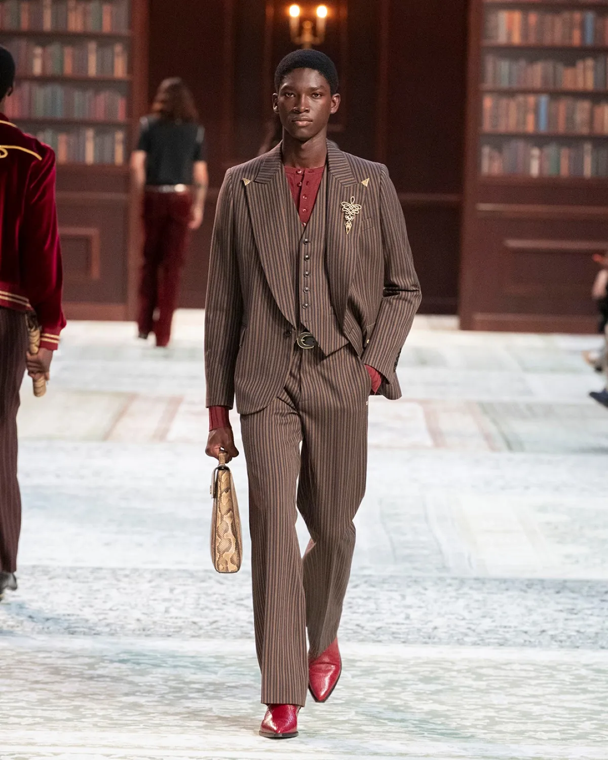 AMIRI automne 2026 : Mike Amiri réinvente l’esprit Laurel Canyon à Paris