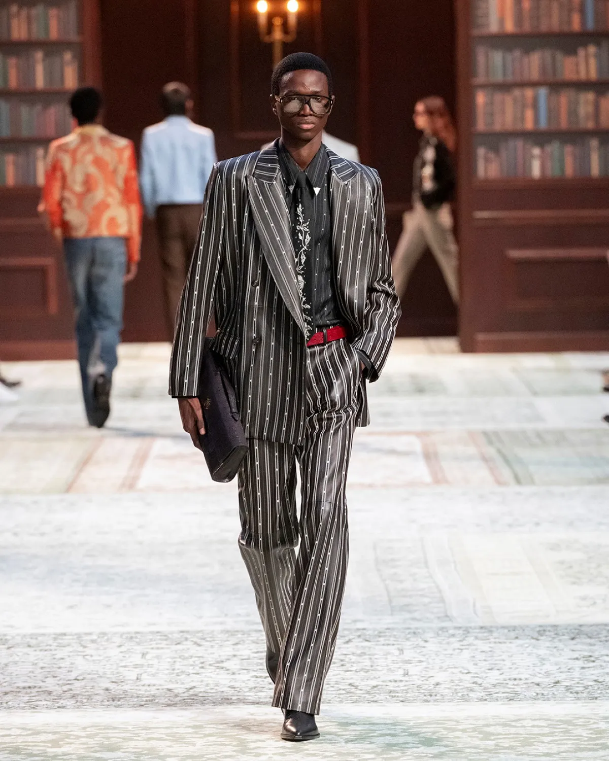 AMIRI automne 2026 : Mike Amiri réinvente l’esprit Laurel Canyon à Paris