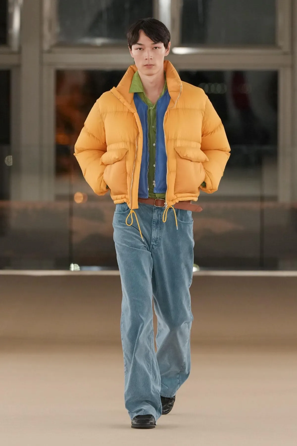 Quand AURALEE allège l’hiver 2026 : la poésie masculine selon Ryota Iwai