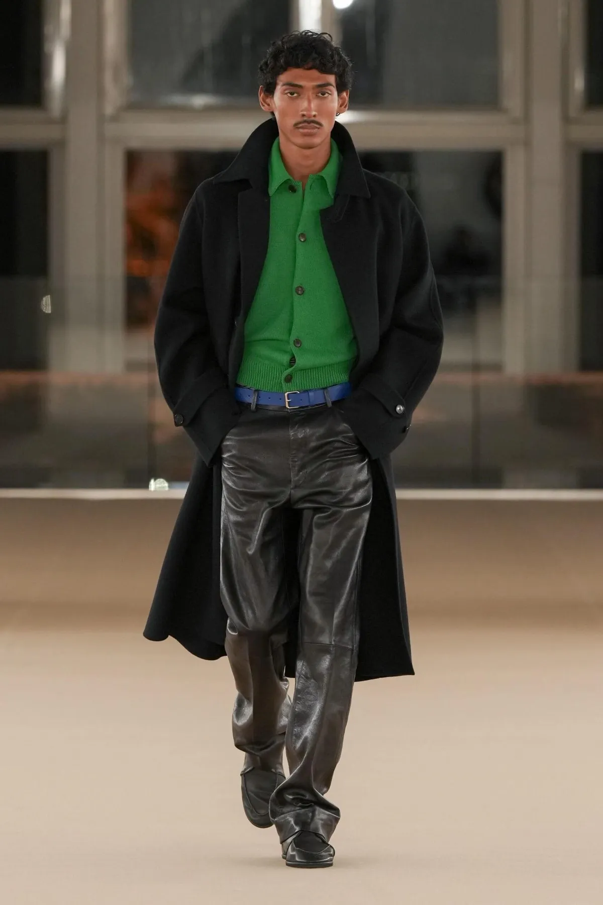 Quand AURALEE allège l’hiver 2026 : la poésie masculine selon Ryota Iwai