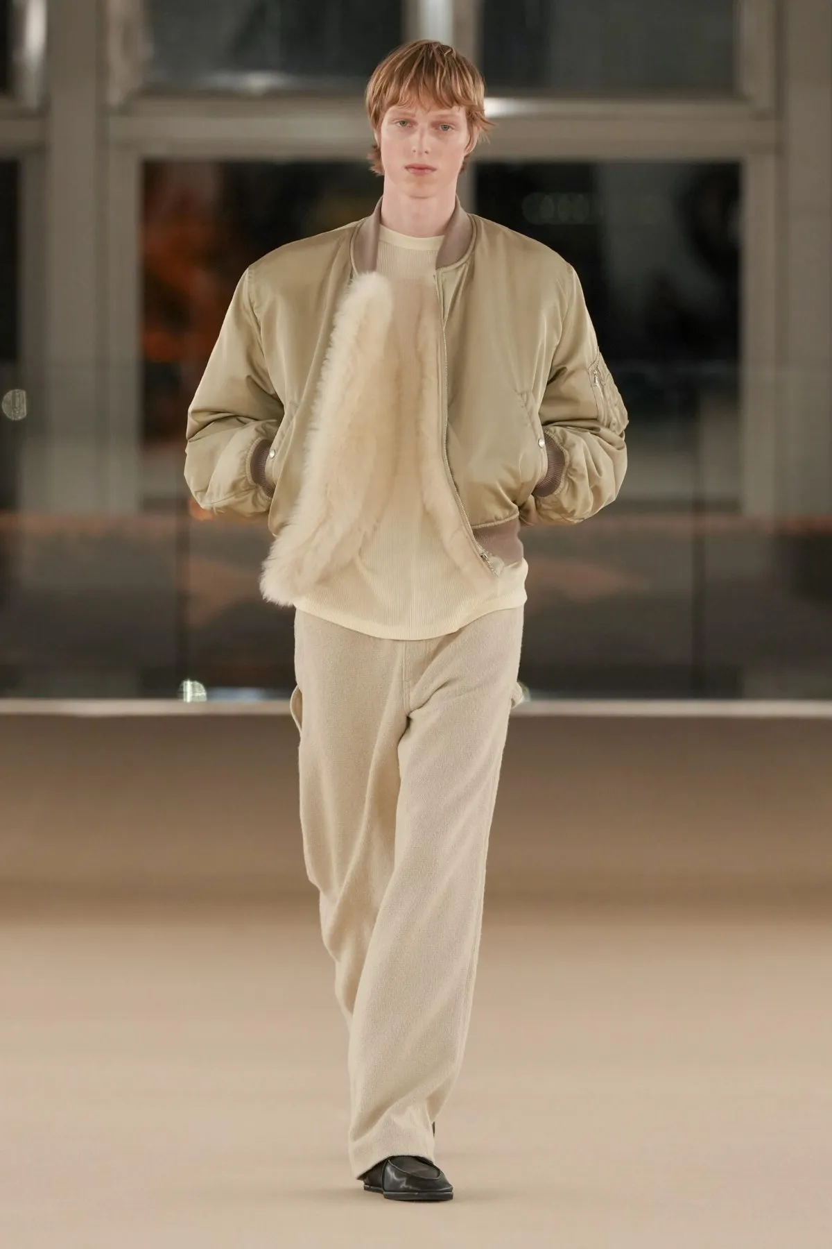 Quand AURALEE allège l’hiver 2026 : la poésie masculine selon Ryota Iwai