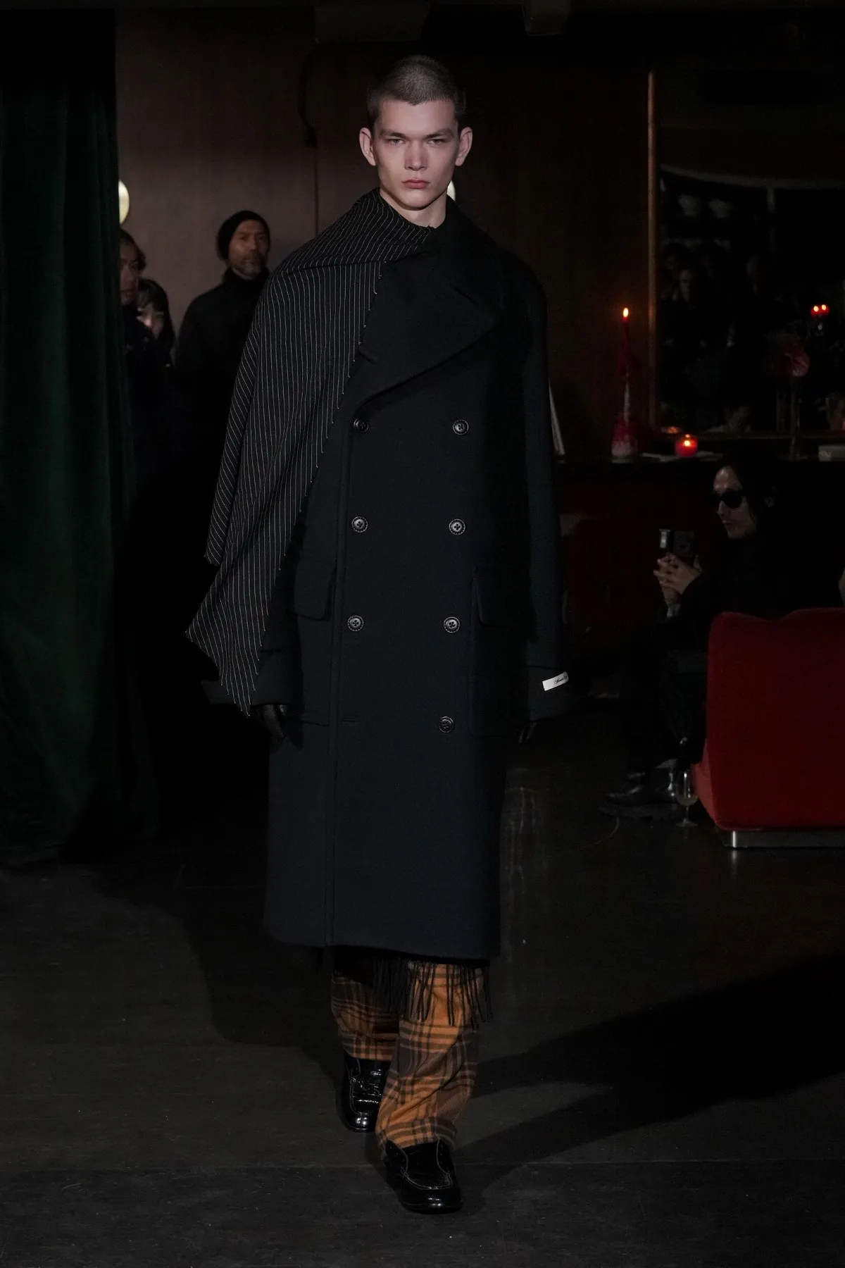 BED J.W. FORD automne 2026 : la romance japonaise qui a clôturé la Fashion Week de Paris