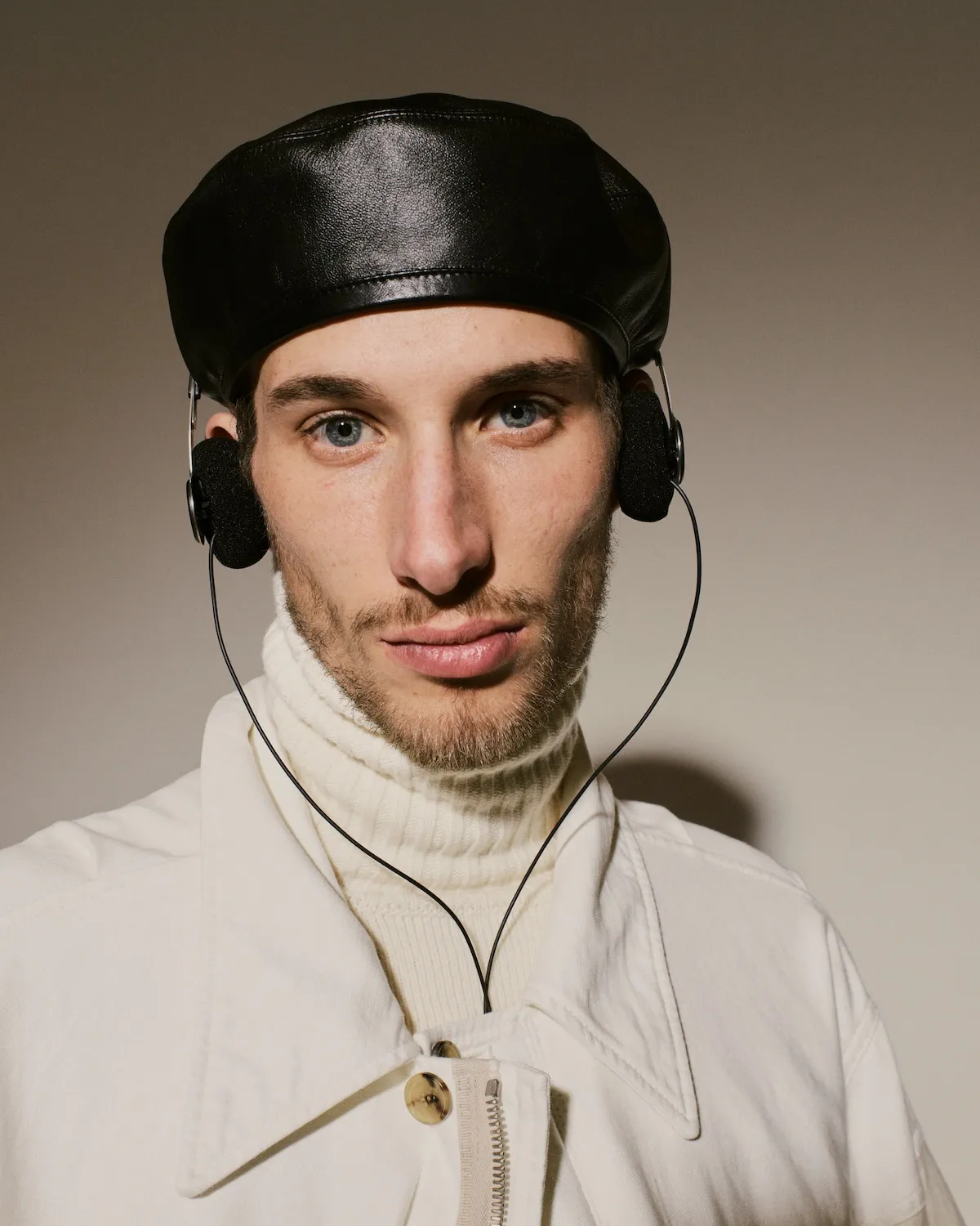 CELINE homme automne 2026 : Michael Rider impose une élégance discrète et durable