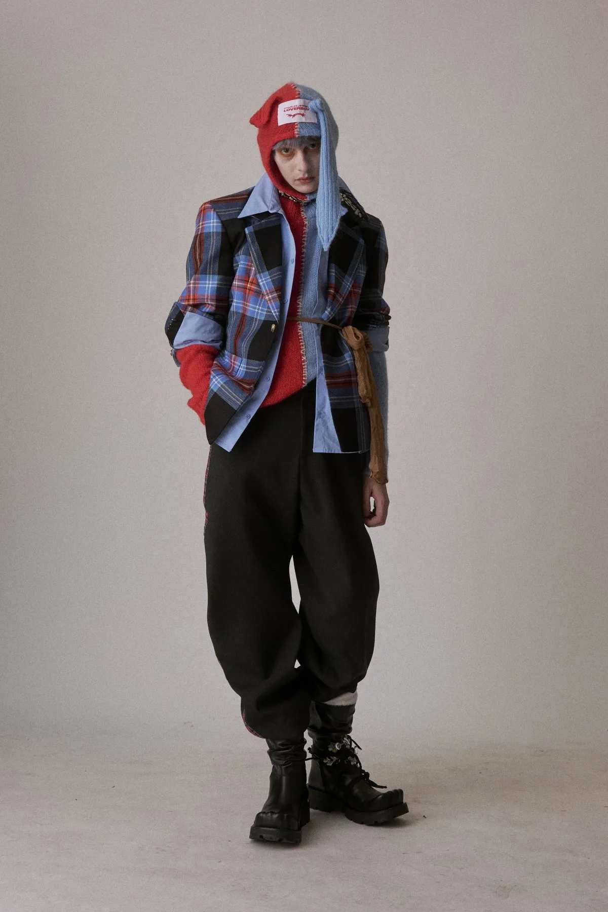 À Paris, Charles Jeffrey Loverboy réinvente le punk queer avec sa collection automne 2026