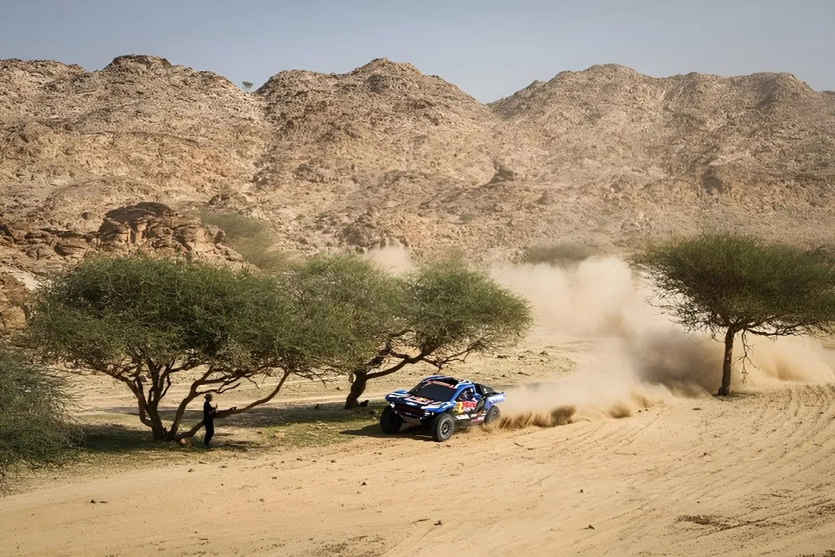 Dakar 2026 Course Etape 1 0 Dakar 2026 – Étape 1 à Yanbu : Edgar Canet frappe fort, victoire chargée d’émotion pour de Mévius et Baumel
