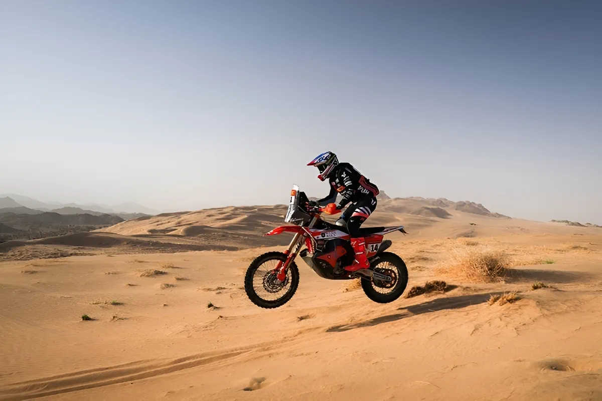 Dakar 2026 – Étape 12 : Ricky Brabec frappe fort, Al-Attiyah entre dans la légende