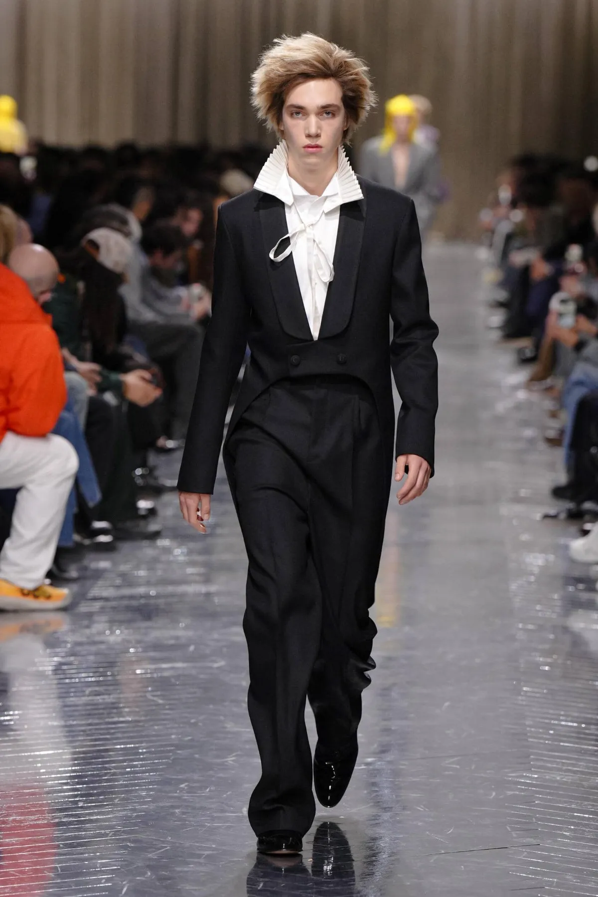 Dior Men automne 2026 : Jonathan Anderson réinvente le tailleur à l’ombre de Paul Poiret