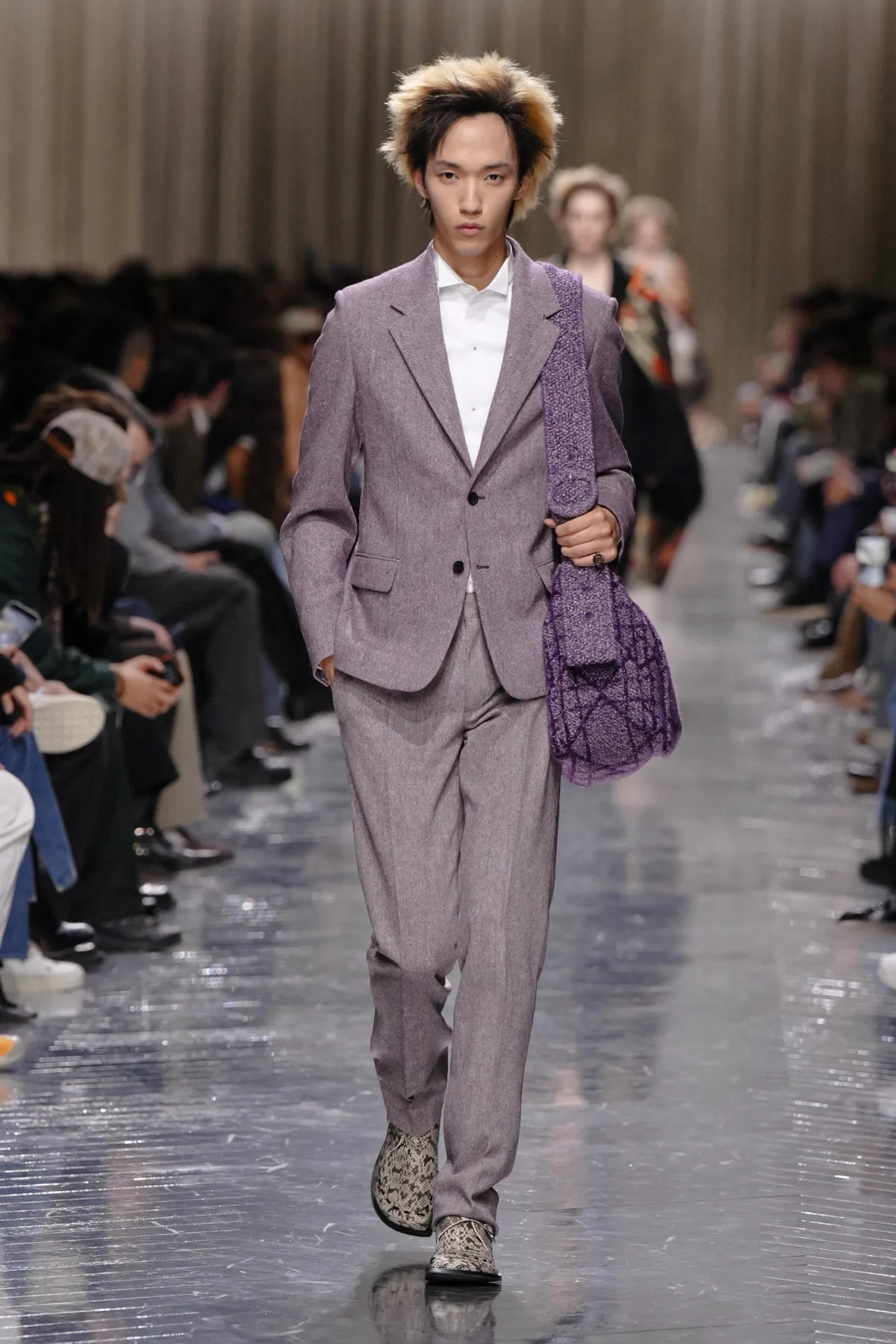 Dior Men automne 2026 : Jonathan Anderson réinvente le tailleur à l’ombre de Paul Poiret