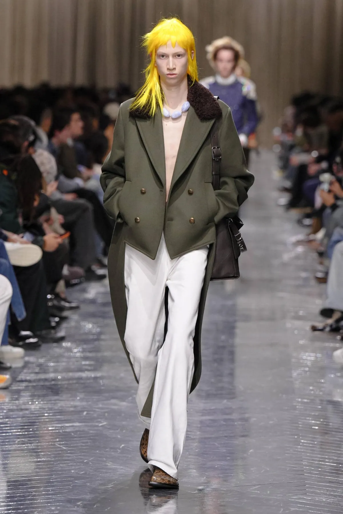 Dior Men automne 2026 : Jonathan Anderson réinvente le tailleur à l’ombre de Paul Poiret