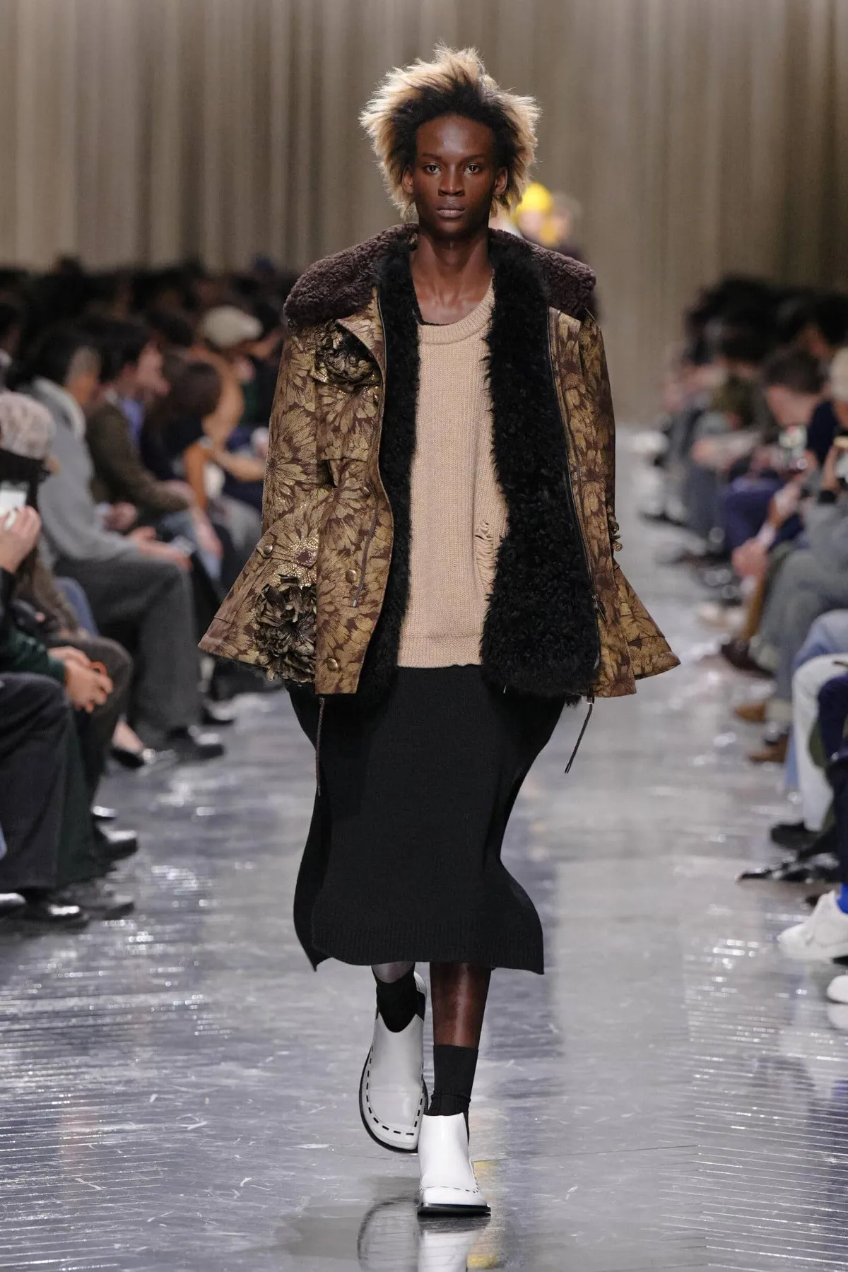 Dior Men automne 2026 : Jonathan Anderson réinvente le tailleur à l’ombre de Paul Poiret