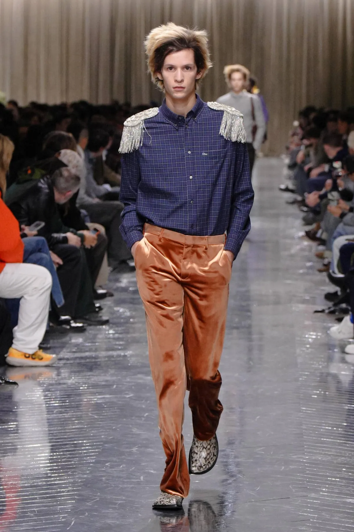 Dior Men automne 2026 : Jonathan Anderson réinvente le tailleur à l’ombre de Paul Poiret