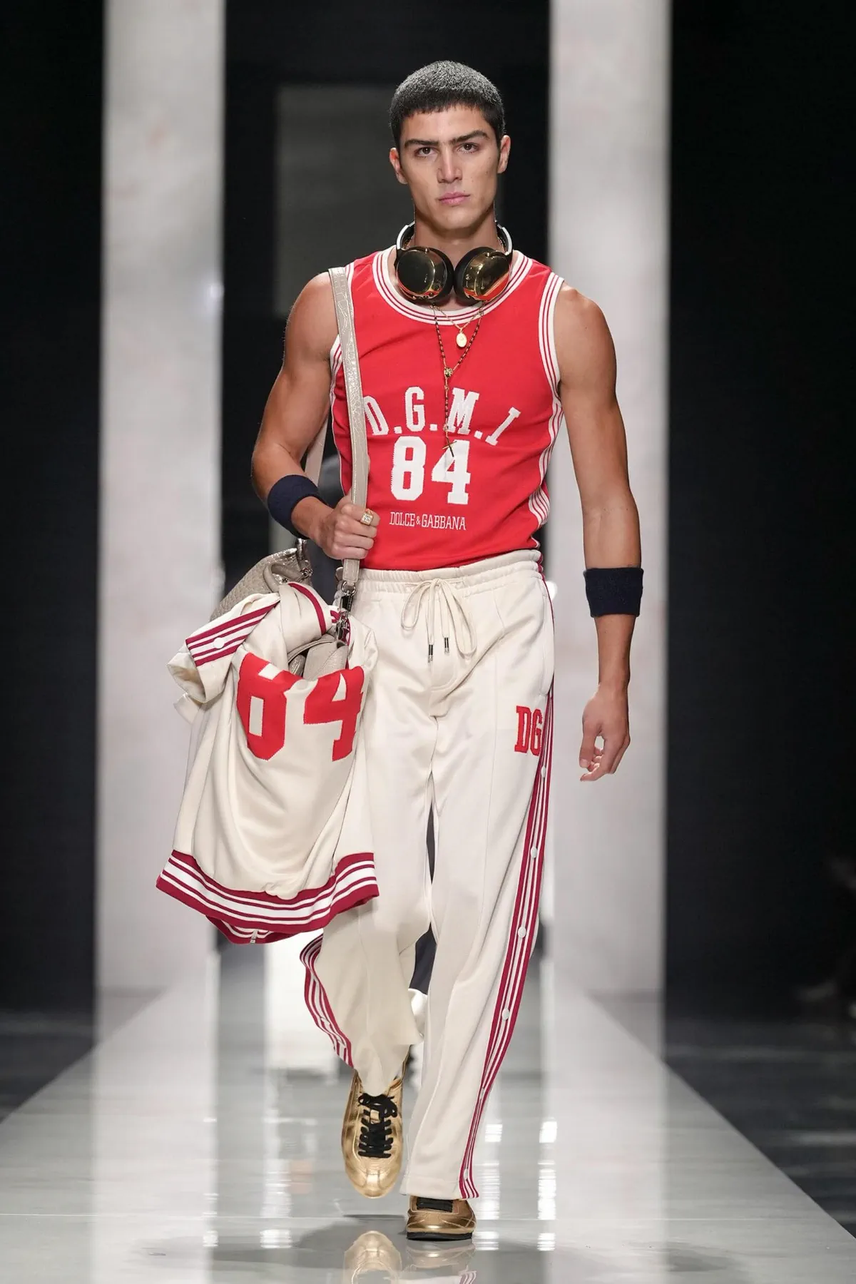 Dolce & Gabbana Automne 2026 : « The Portrait of Man », un manifeste d’une mode masculine libérée