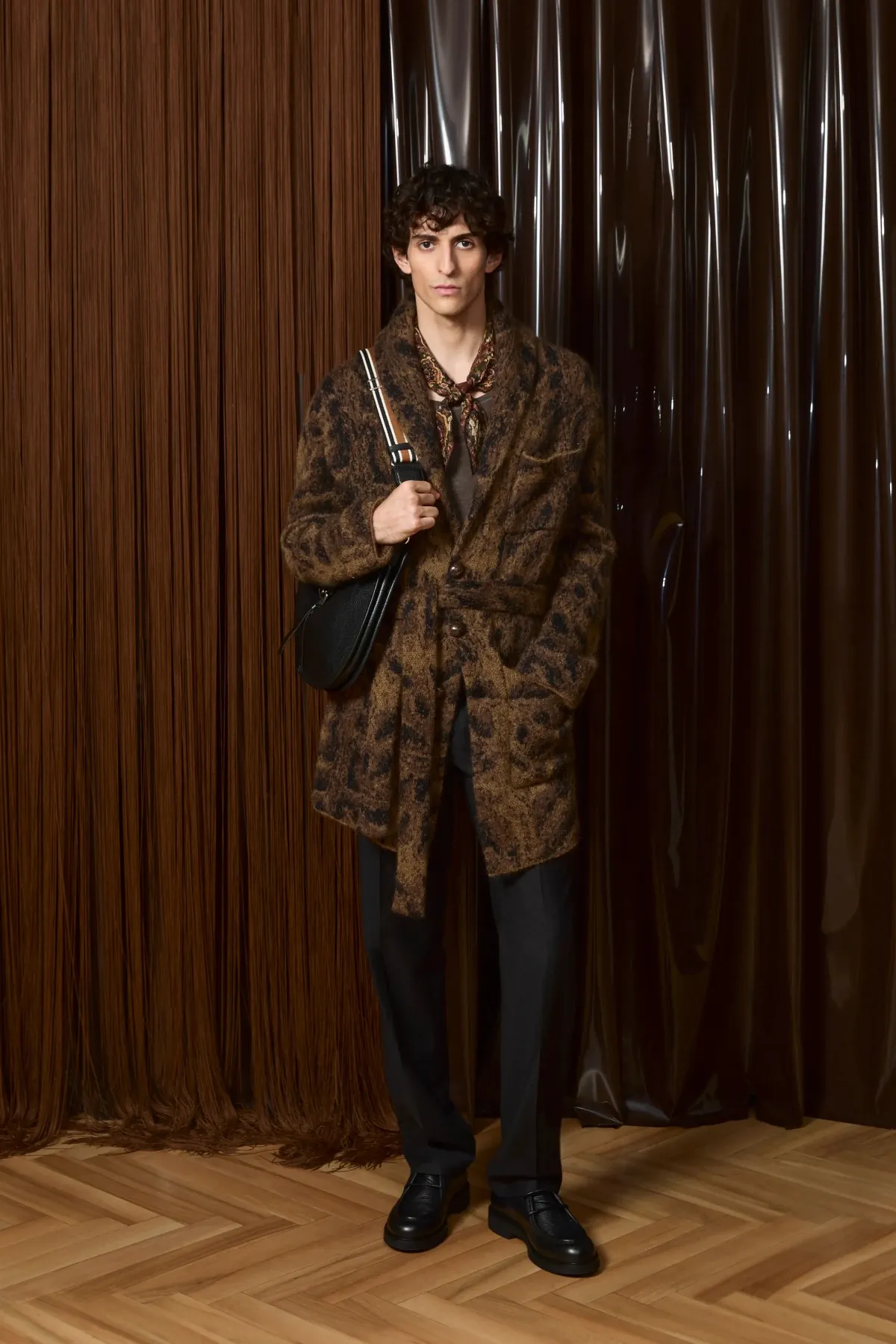 Etro Fall Winter 2026 Milan Fashion Week 3 ETRO Automne 2026 : quand l’élégance flirte avec l’animalité