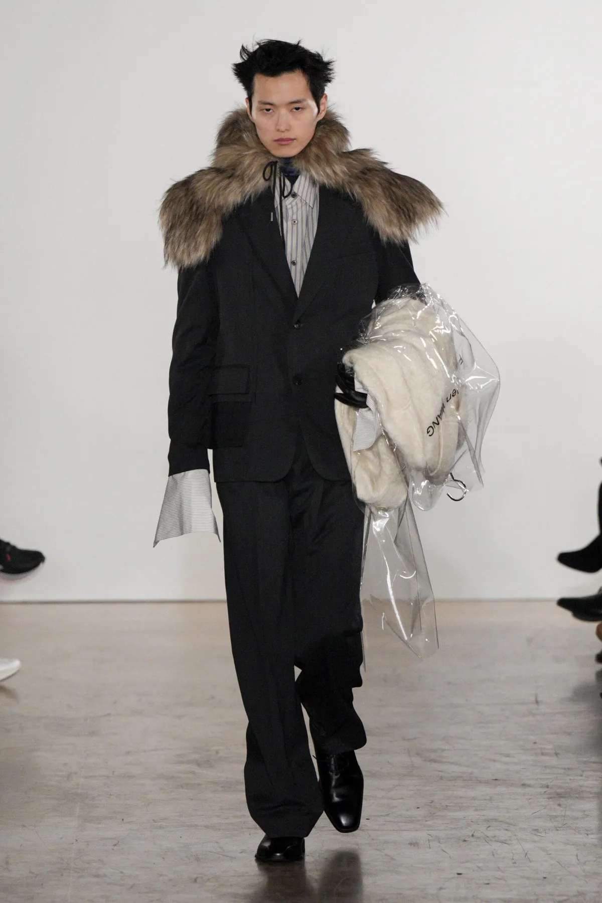 Feng Chen Wang automne 2026 : quand la mythologie chinoise réinvente le vestiaire masculin