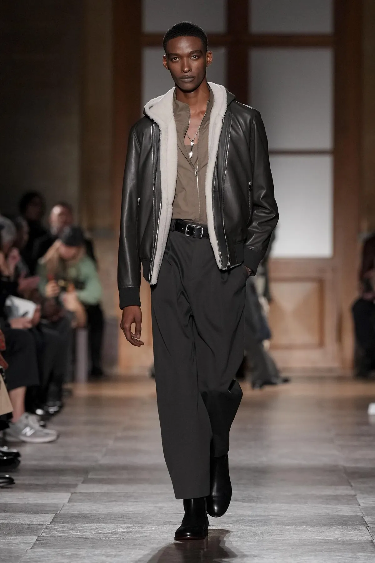 Avec sa collection automne 2026, Véronique Nichanian signe un adieu feutré chez Hermès