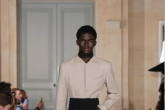 Jacquemus automne 2026 : quand le vestiaire masculin devient un terrain de jeu