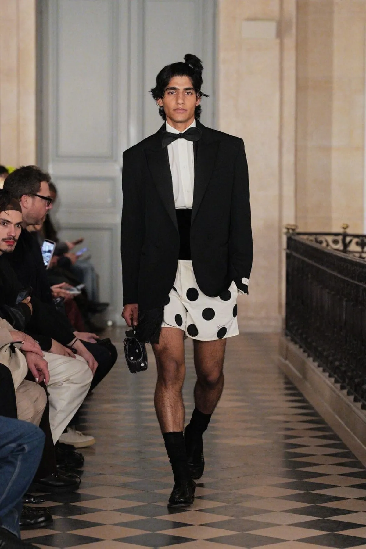 Jacquemus automne 2026 : quand le vestiaire masculin devient un terrain de jeu