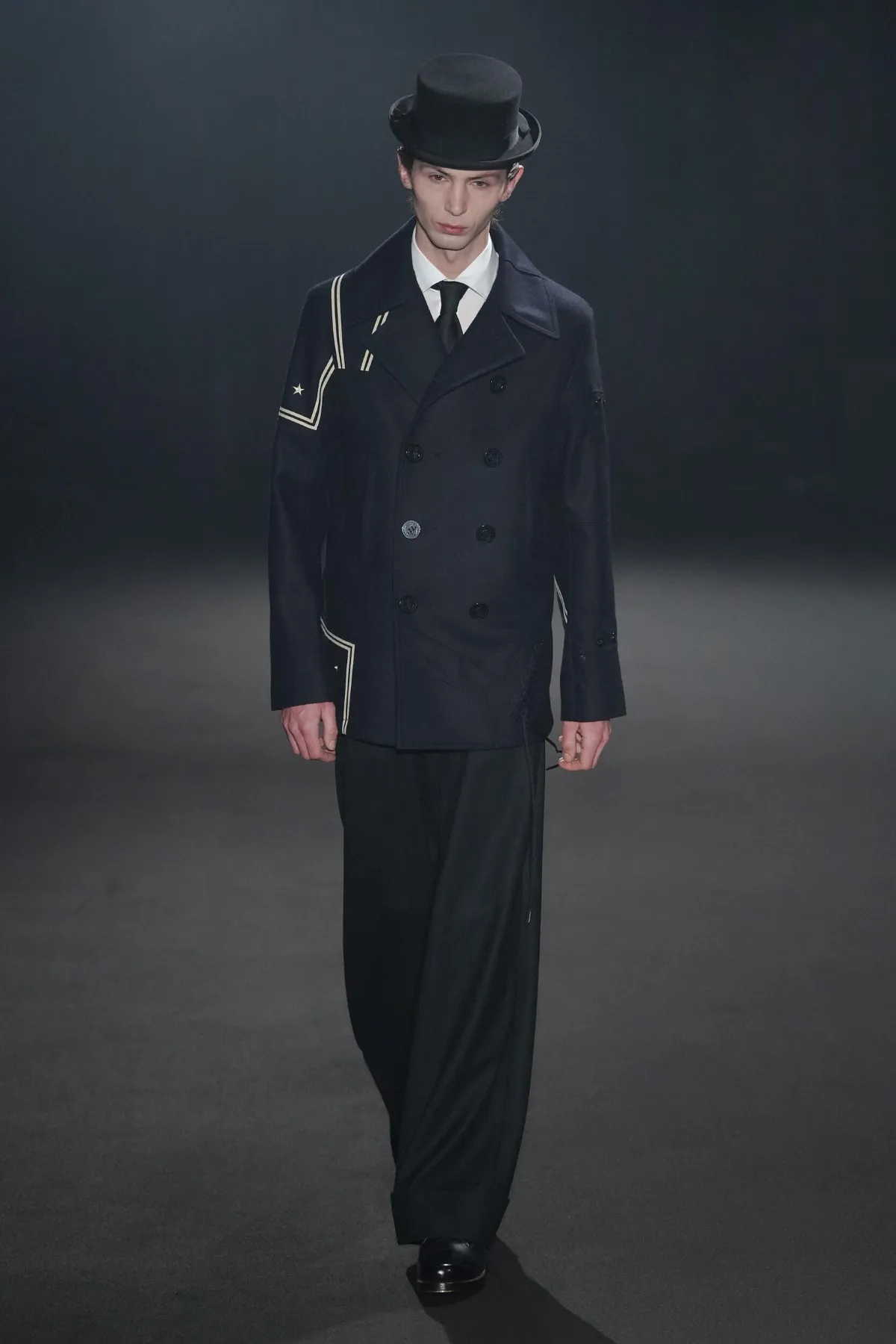 Junya Watanabe MAN automne 2026 : l’âge d’or du vestiaire masculin réinventé