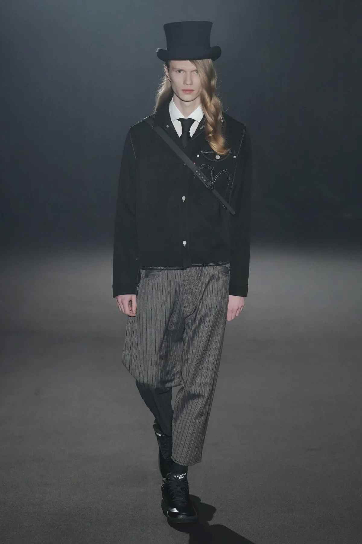 Junya Watanabe MAN automne 2026 : l’âge d’or du vestiaire masculin réinventé