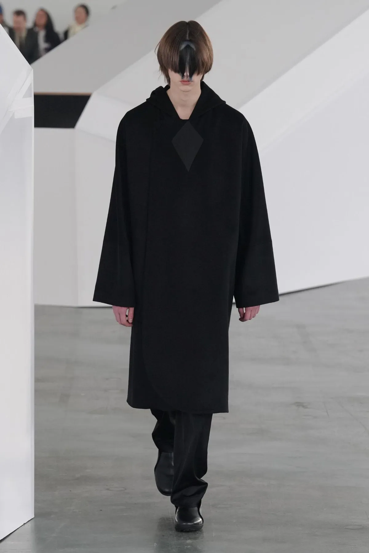 Kiko Kostadinov automne 2026 : une mode radicale, géométrique et sans superflu