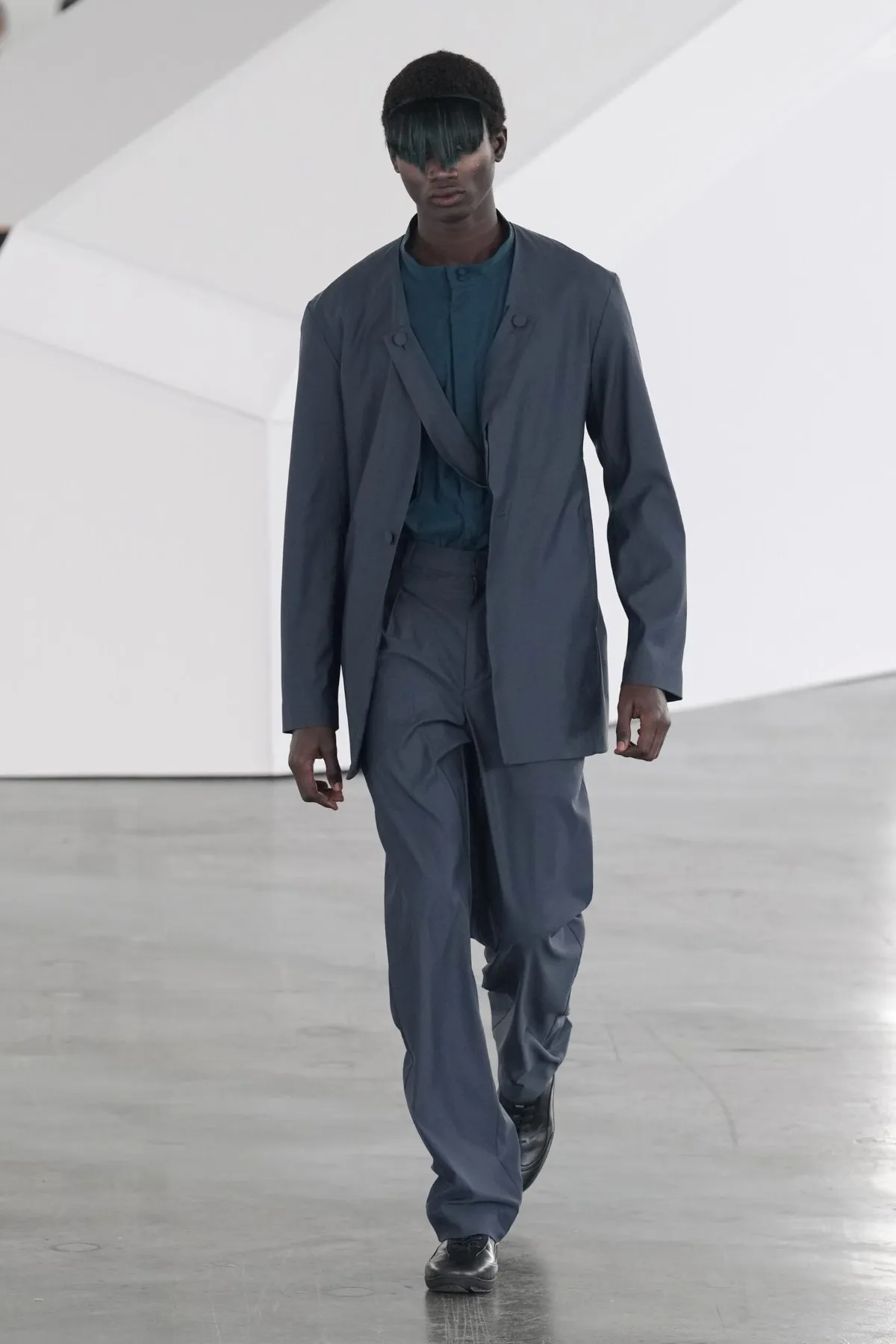 Kiko Kostadinov automne 2026 : une mode radicale, géométrique et sans superflu