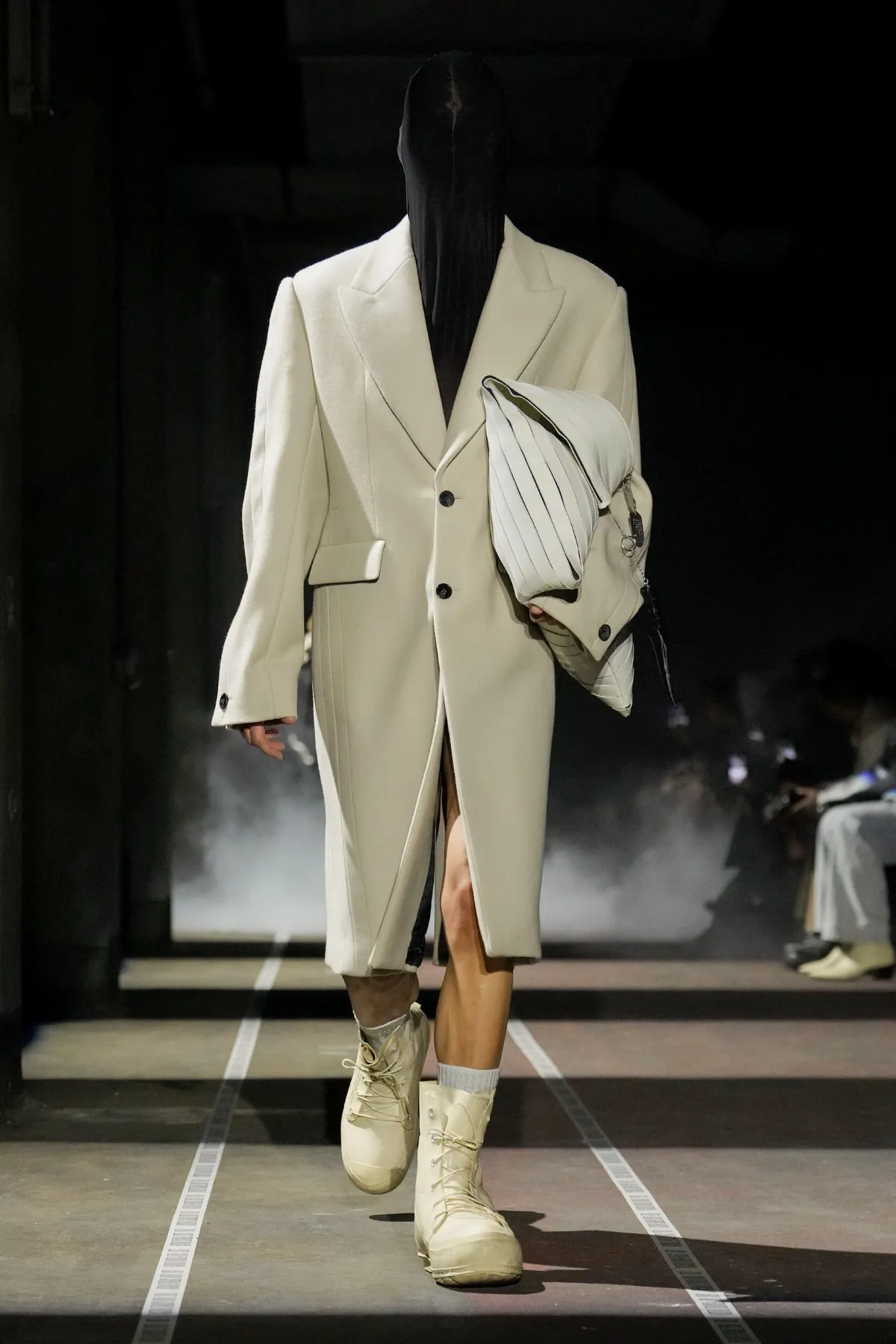 Louis-Gabriel Nouchi transforme Alien en fantasme mode pour l’automne 2026