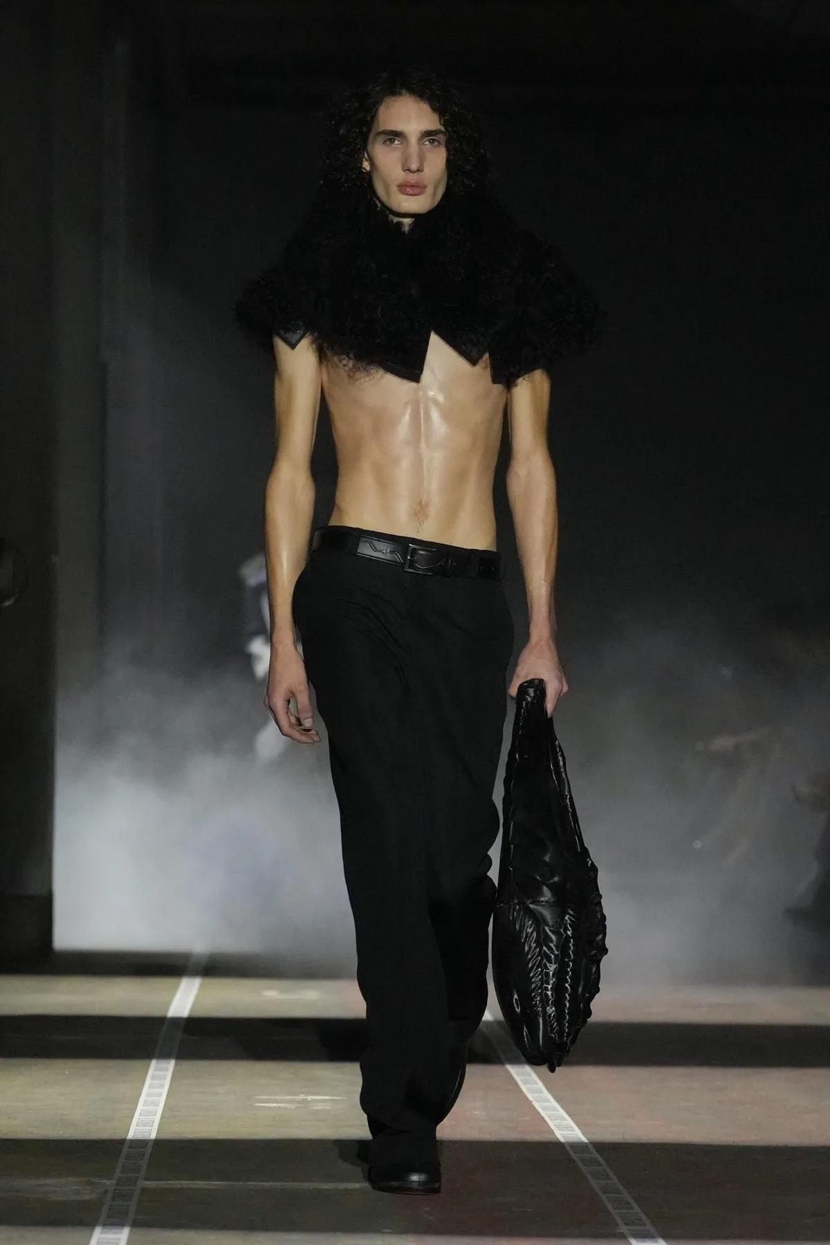 Louis-Gabriel Nouchi transforme Alien en fantasme mode pour l’automne 2026