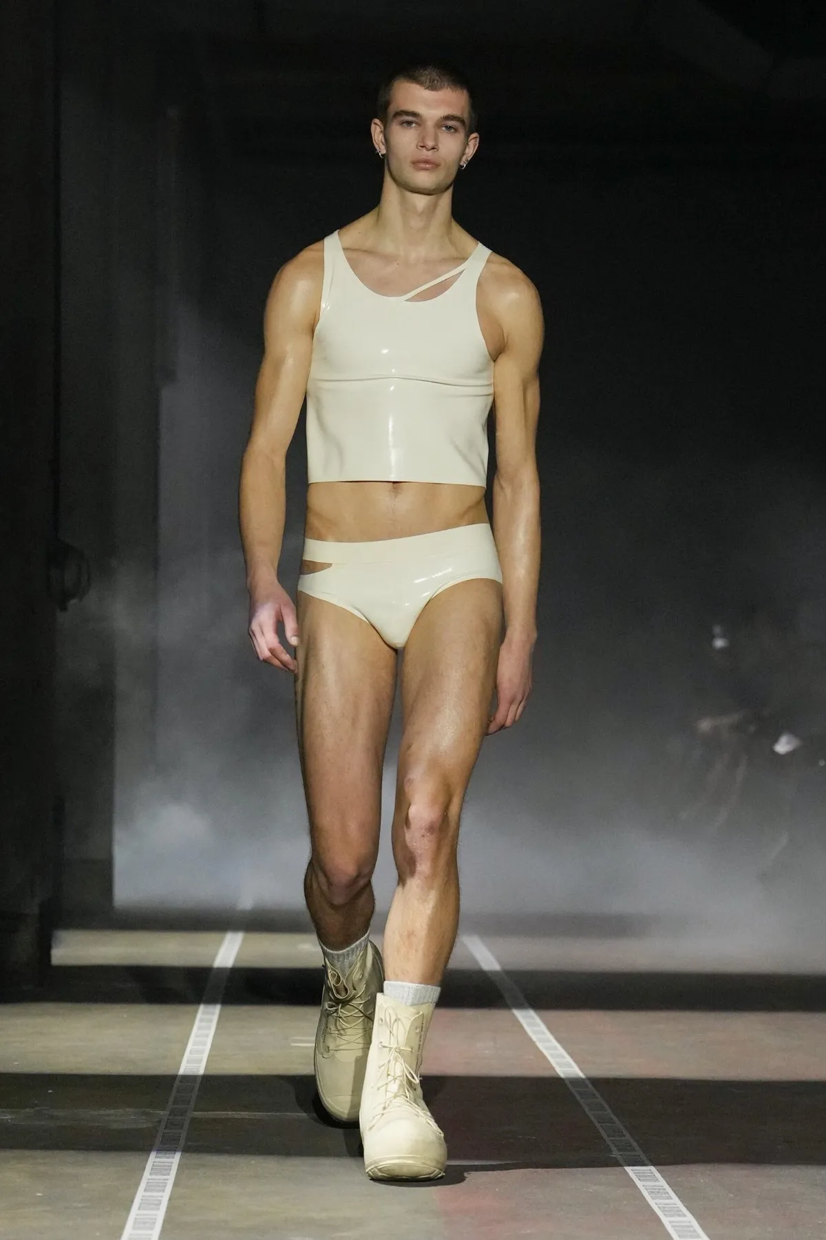 Louis-Gabriel Nouchi transforme Alien en fantasme mode pour l’automne 2026