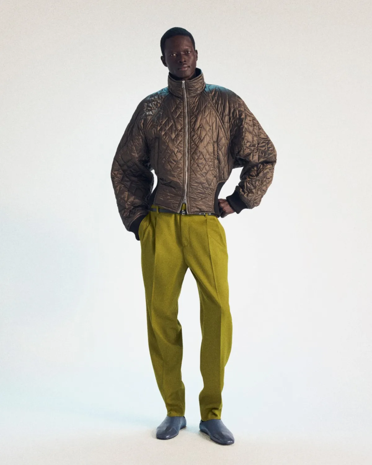 LANVIN célèbre 100 ans de vestiaire masculin avec la collection automne 2026 de Peter Copping