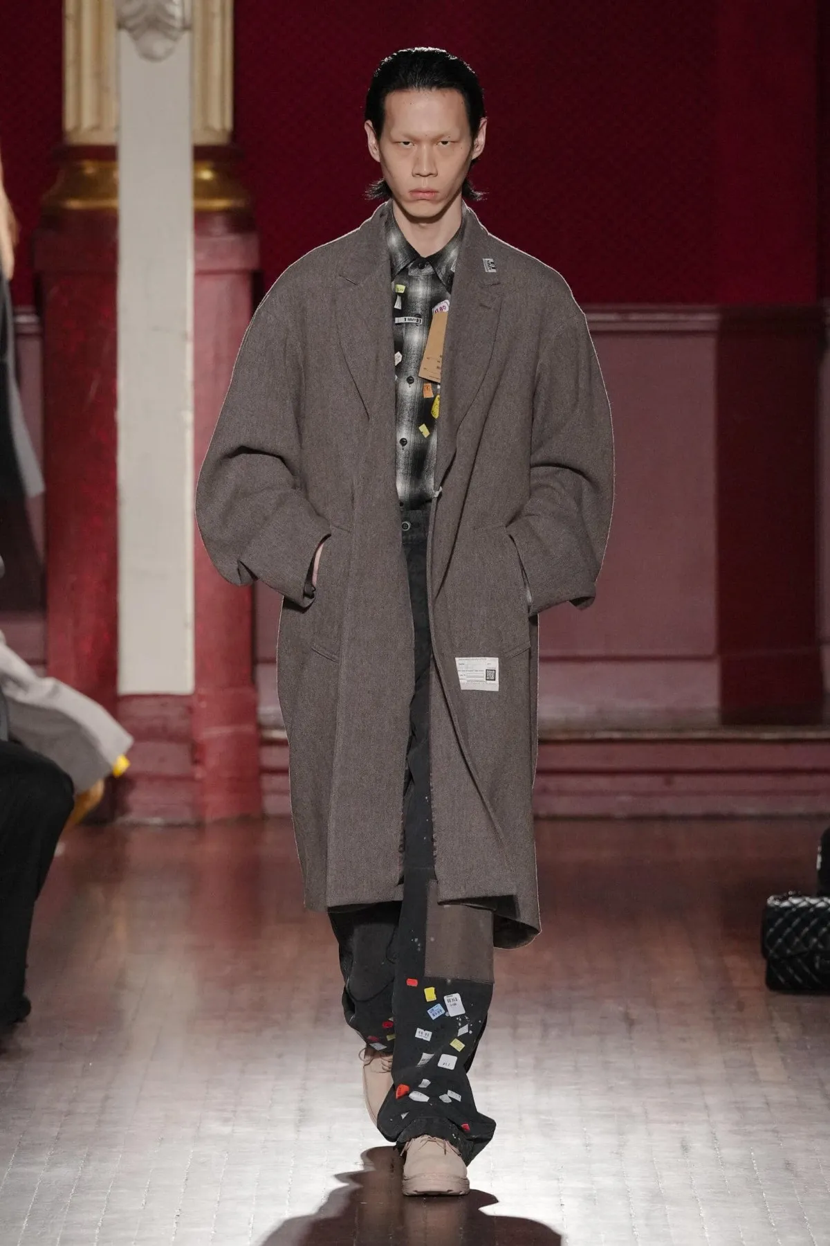 Maison MIHARA YASUHIRO automne 2026 : la déconstruction comme manifeste anti-quiet luxury