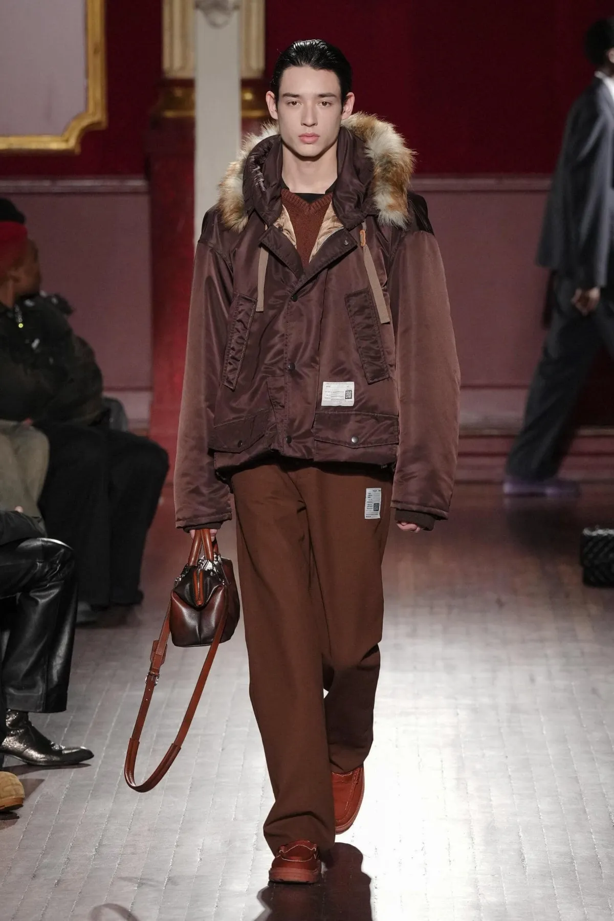 Maison MIHARA YASUHIRO automne 2026 : la déconstruction comme manifeste anti-quiet luxury