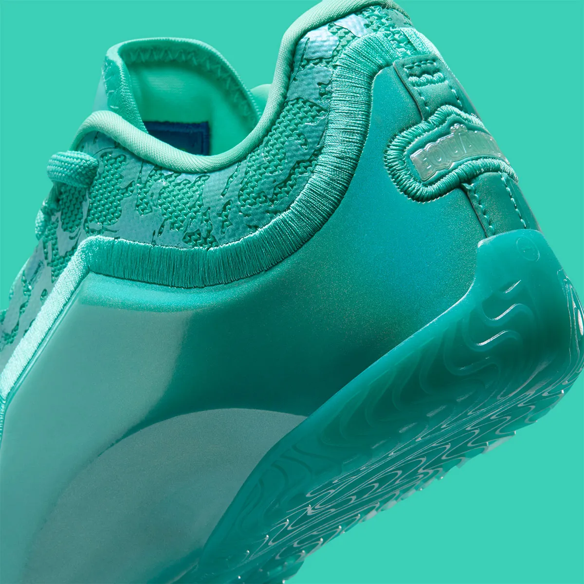 Nike LeBron 23 « Honor the King » : basket engagée, héritage intact