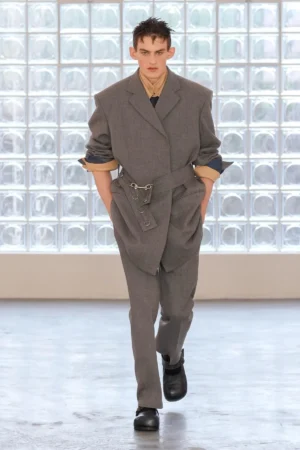 Pronounce Fall Winter 2026 Milan Fashion Week 1 À Milan, PRONOUNCE atteint sa maturité avec une collection automne 2026 architecturale