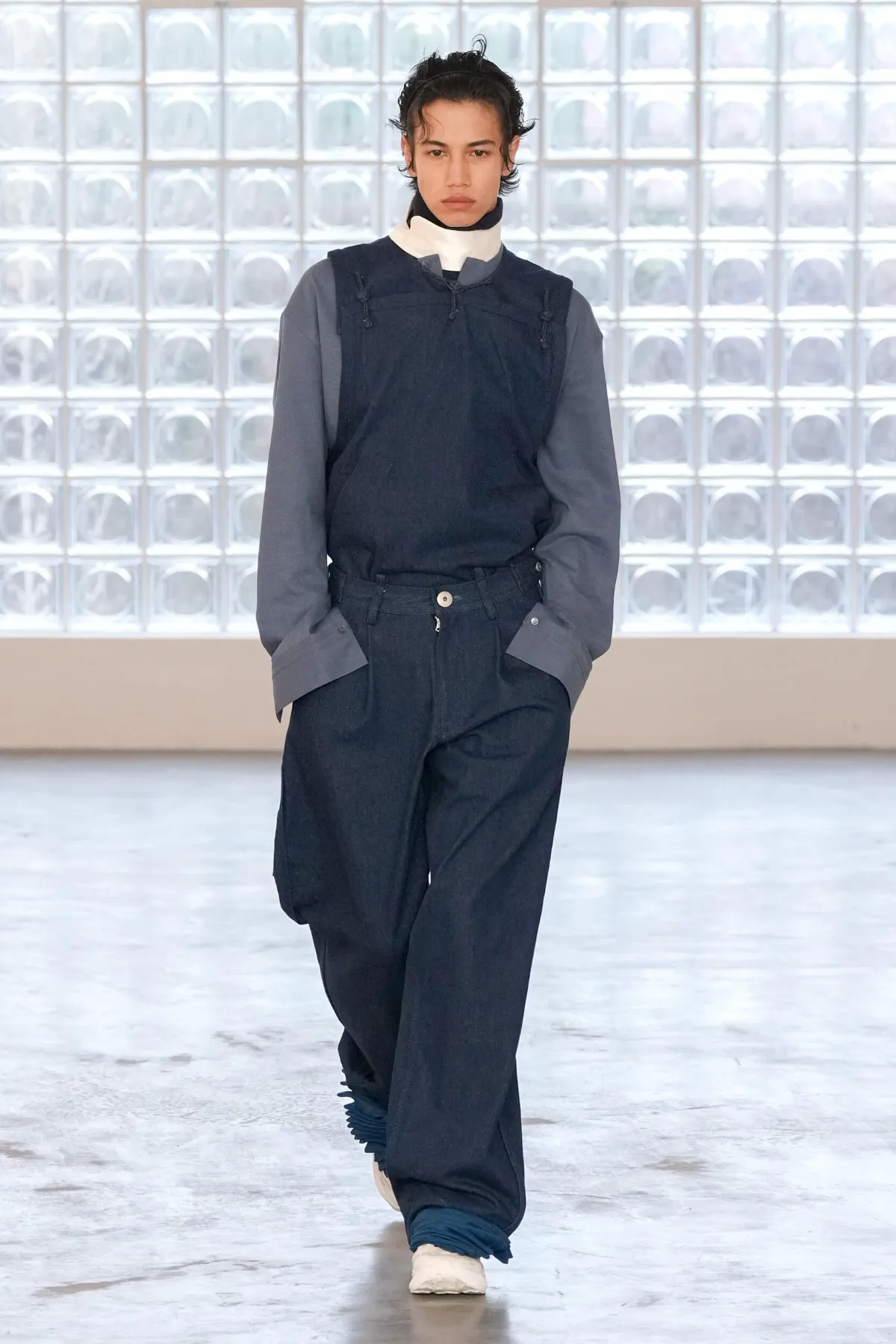 À Milan, PRONOUNCE atteint sa maturité avec une collection automne 2026 architecturale