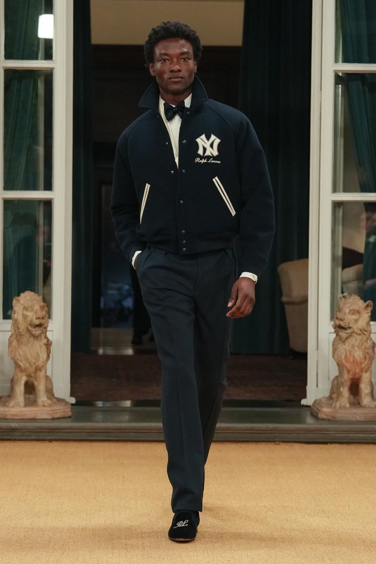 Ralph Lauren signe son grand retour à Milan avec une collection automne 2026 entre Americana et héritage