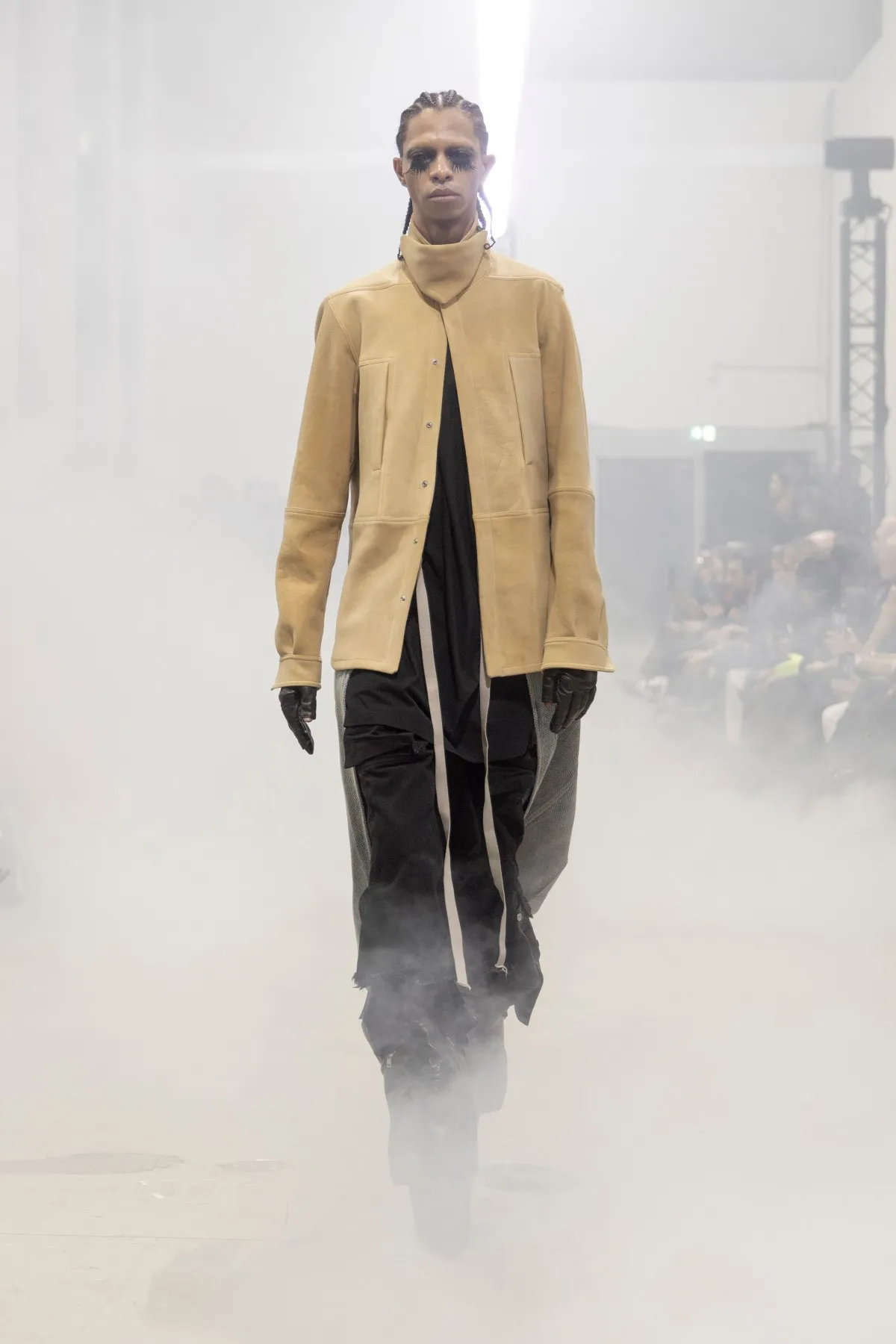 Avec sa collection automne 2026, Rick Owens signe son défilé le plus politique