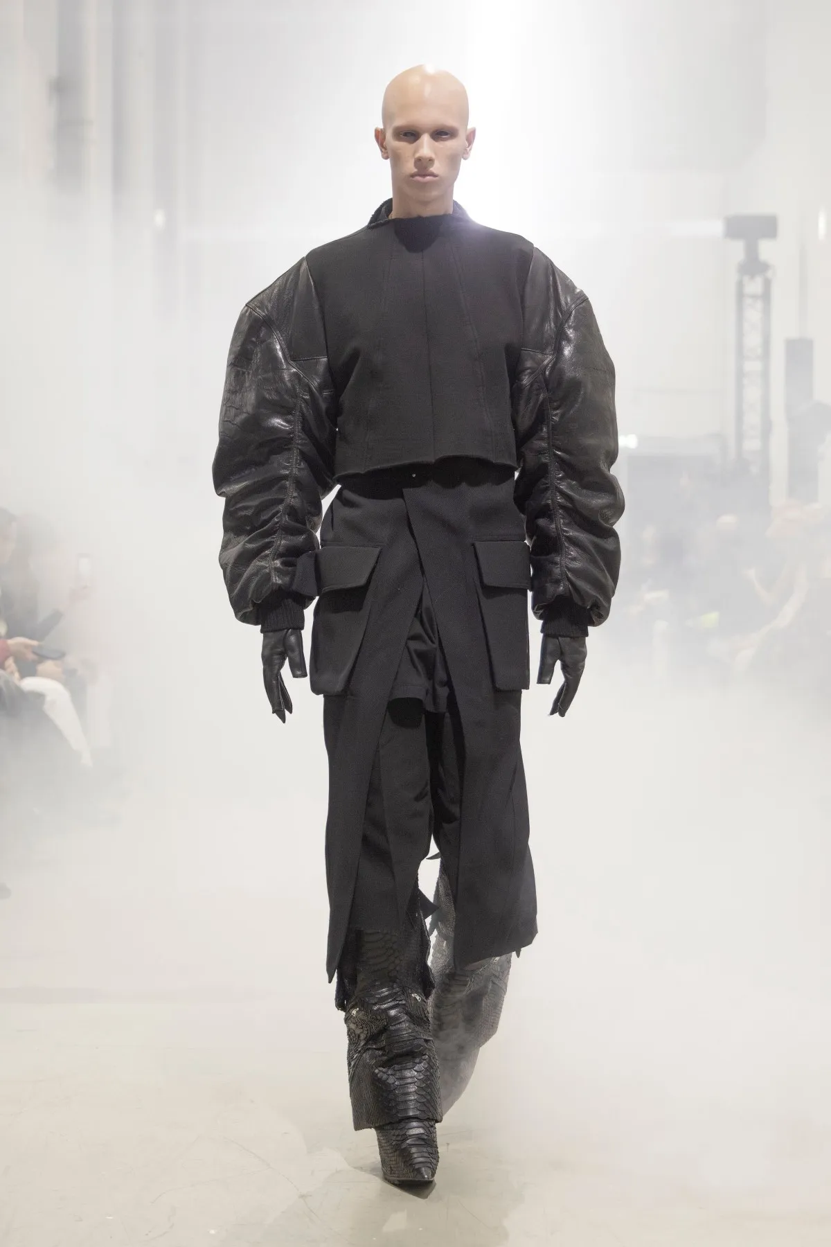 Avec sa collection automne 2026, Rick Owens signe son défilé le plus politique