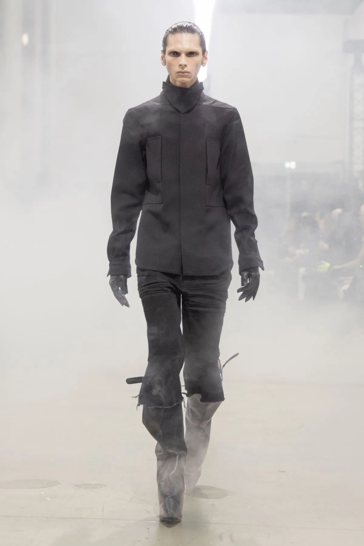 Avec sa collection automne 2026, Rick Owens signe son défilé le plus politique