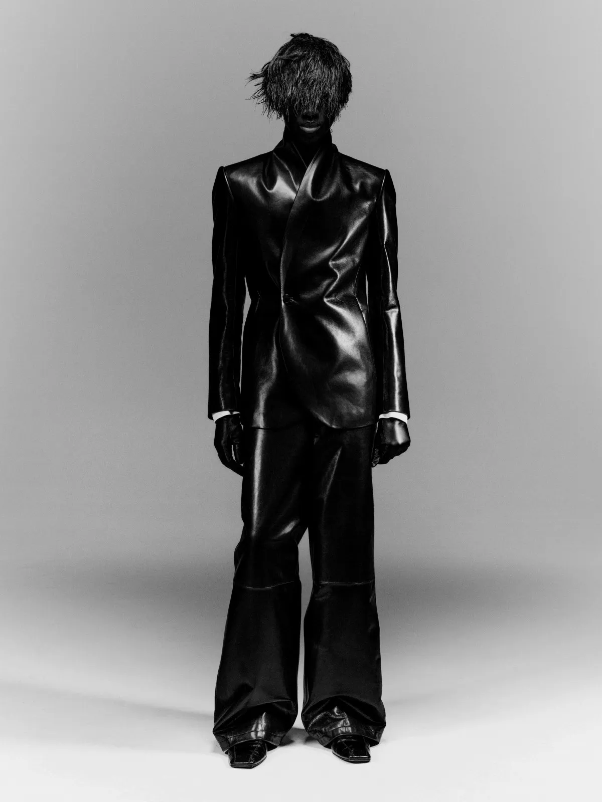 Sean Suen automne 2026 : quand le vêtement masculin devient une seconde peau